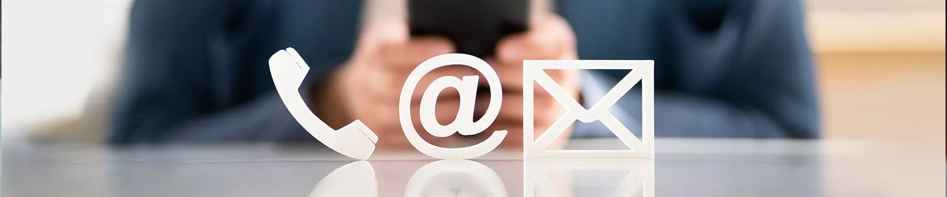 ຕິດຕໍ່ພວກເຮົາ